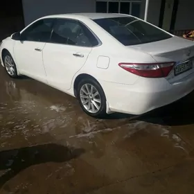 Toyota Camry 2016