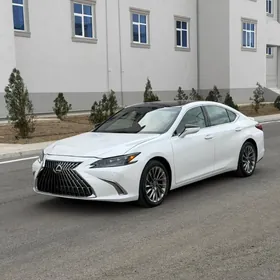 Lexus ES 250 2022
