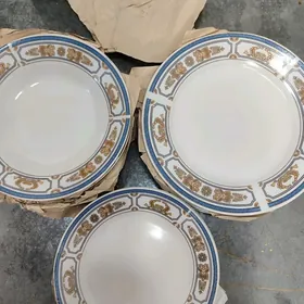 набор тарелок новый