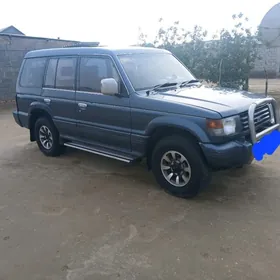 Mitsubishi Pajero 1997