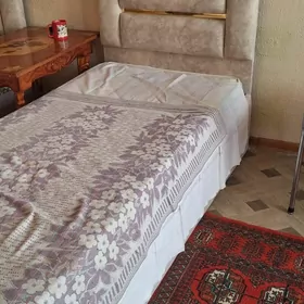 кровать новая