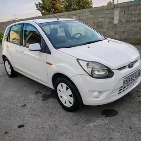 Ford Figo 2011