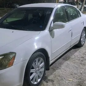 Nissan Altima 2003