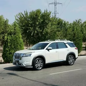 Nissan Pathfinder 2023