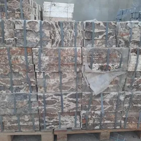 Tebigy natural dekor daşy