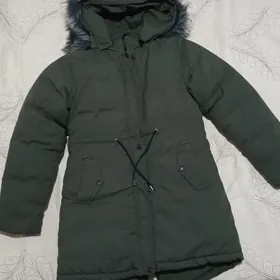 Куртки на девочку