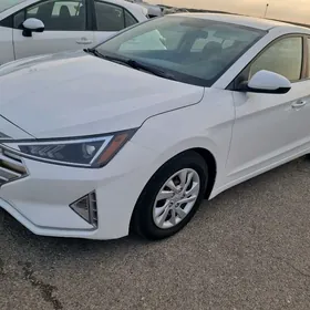 Hyundai Elantra 2019