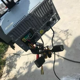 магнитола Прадо