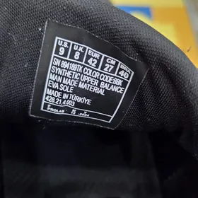 SKECHERS memory foam