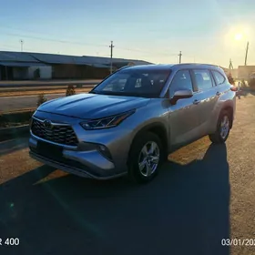 Toyota Highlander 2023