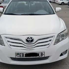 Toyota Camry 2010