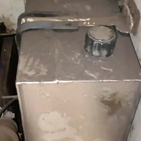 Nerjoweyka bak, Нержавейка бак