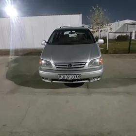 Toyota Sienna 2001
