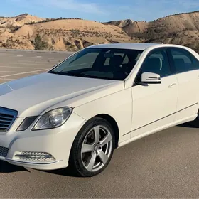Mercedes-Benz E350 2011