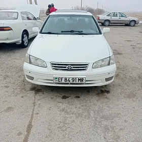 Toyota Camry 2000