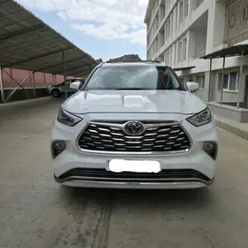 Toyota Highlander 2022