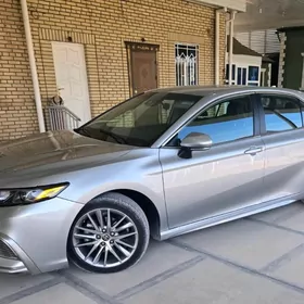 Toyota Camry 2022