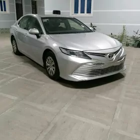 Toyota Camry 2020