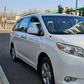 Toyota Sienna 2012