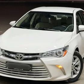Toyota Camry 2015