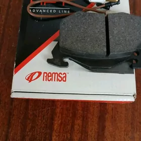 Тормозные накладки (колодки).