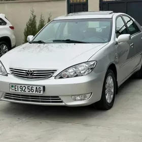 Toyota Camry 2005