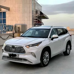 Toyota Highlander 2022