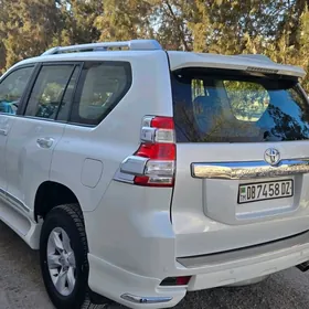 Toyota Land Cruiser Prado 2012