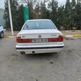 BMW 520 1990