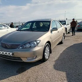 Toyota Camry 2005