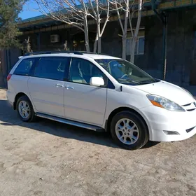 Toyota Sienna 2009