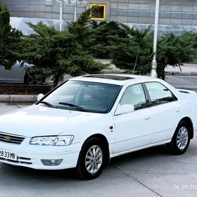 Toyota Camry 2000