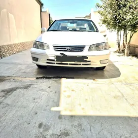 Toyota Camry 2000