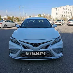Toyota Camry 2022