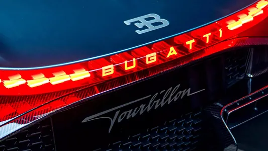 4 mln dollarlyk Bugatti Tourbillon Horwatiýanyň daglarynda aşa agyr garly şertlerde synagdan geçirilýär