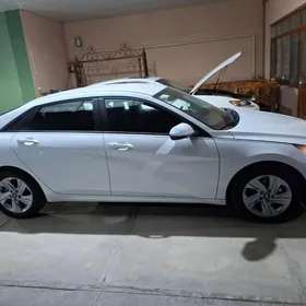 Hyundai Elantra 2021