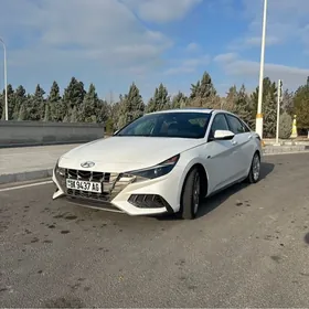 Hyundai Elantra 2021