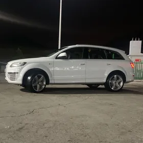 Audi Q7 2015