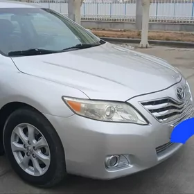 Toyota Camry 2011