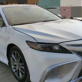 Toyota Camry 2023