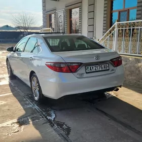 Toyota Camry 2016