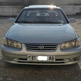 Toyota Camry 2000
