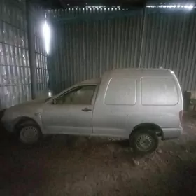 Volkswagen Caddy 2005