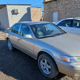 Toyota Camry 1998