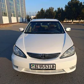 Toyota Camry 2004
