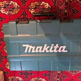 Makita perfarator original