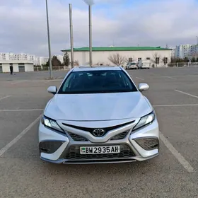 Toyota Camry 2022