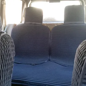 Mitsubishi Pajero 1992