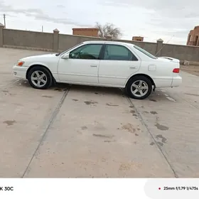 Toyota Camry 2000
