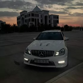 Mercedes-Benz C-Class 2013